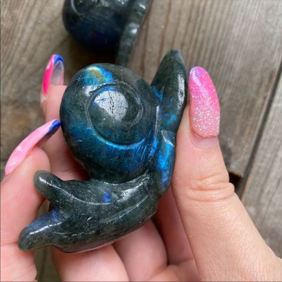 Crystal Snail Carvings - Picture 5 of 8